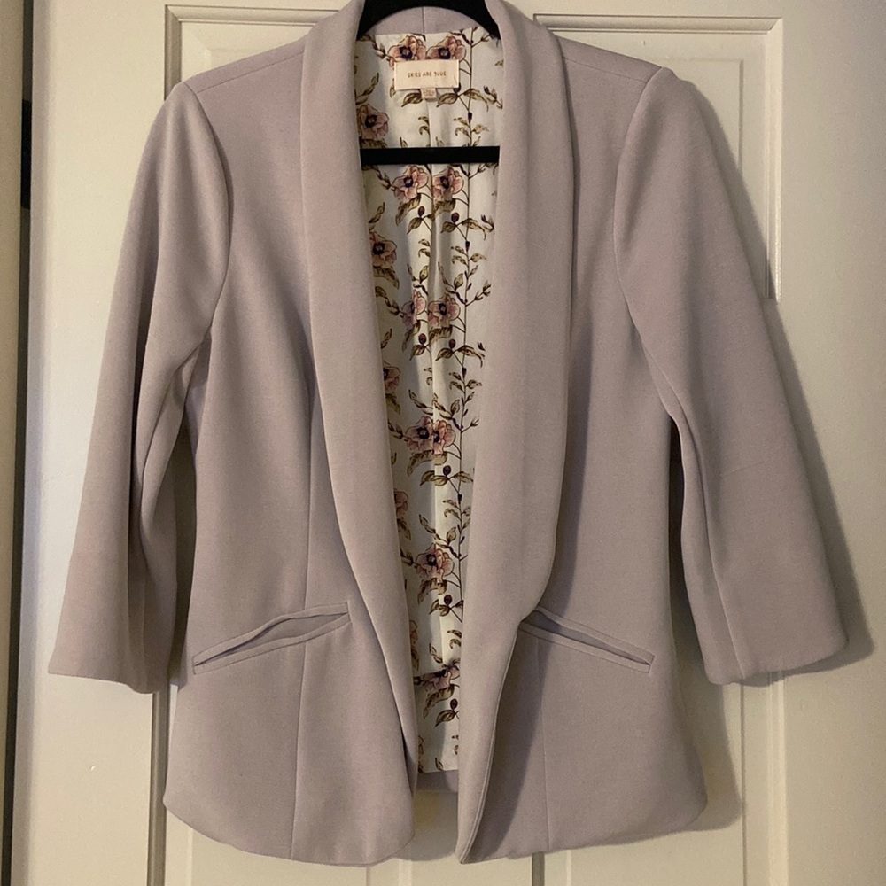 Gray blazer